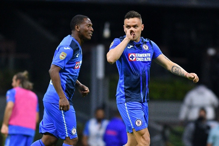 Jonathan Rodríguez en Cruz Azul