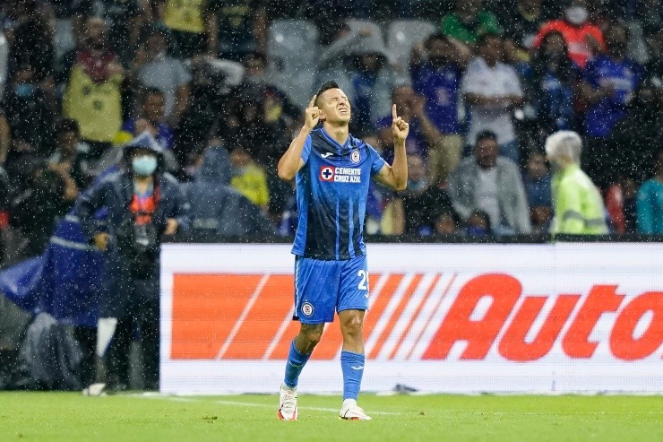Roberto Alvarado en Cruz Azul
