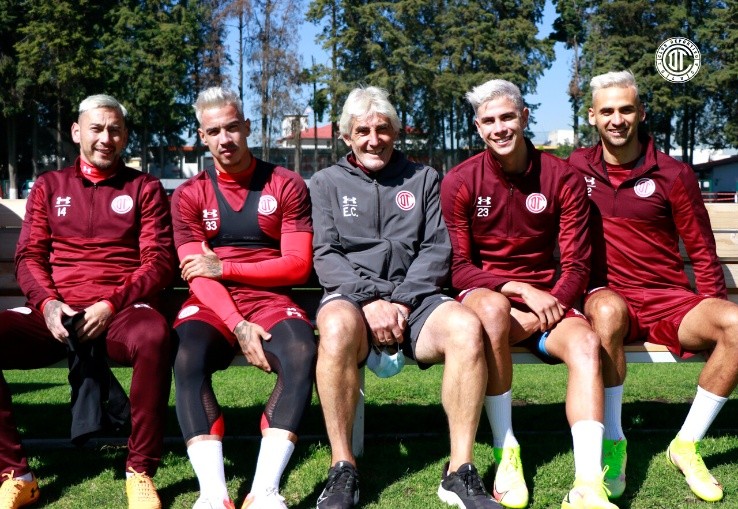 Toluca al estilo Toros Neza