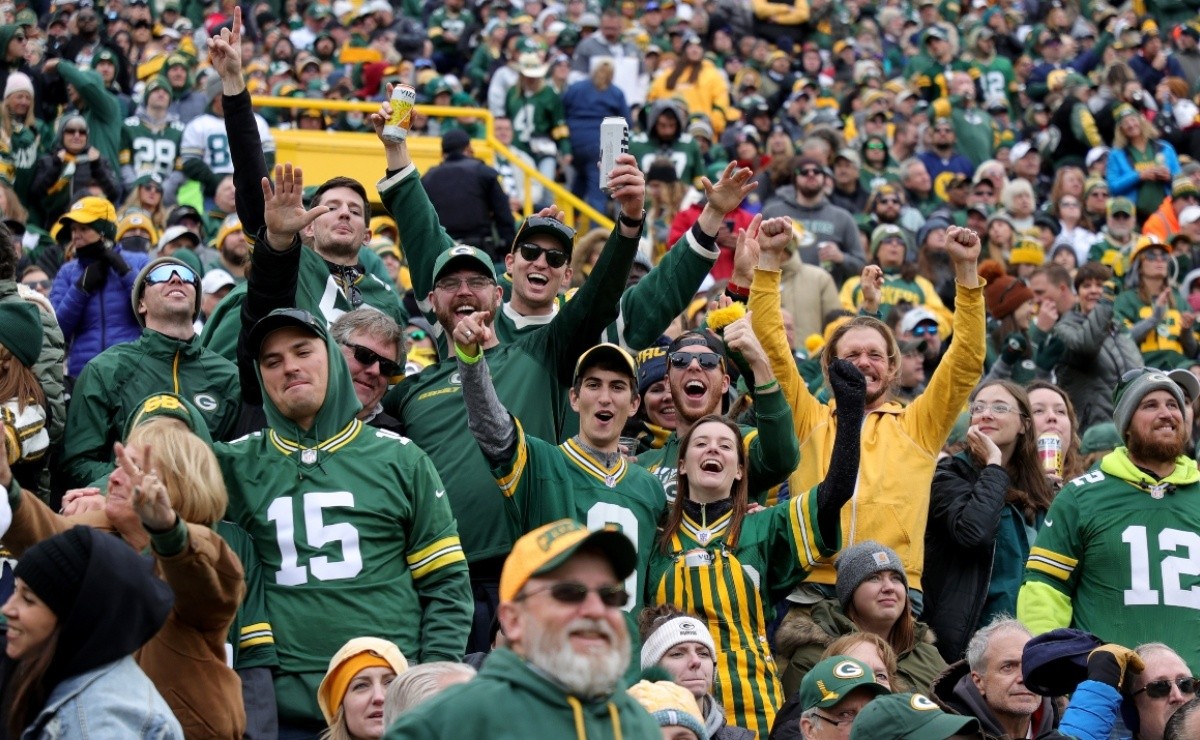 All 32 NFL teams ranked by fan support on social media