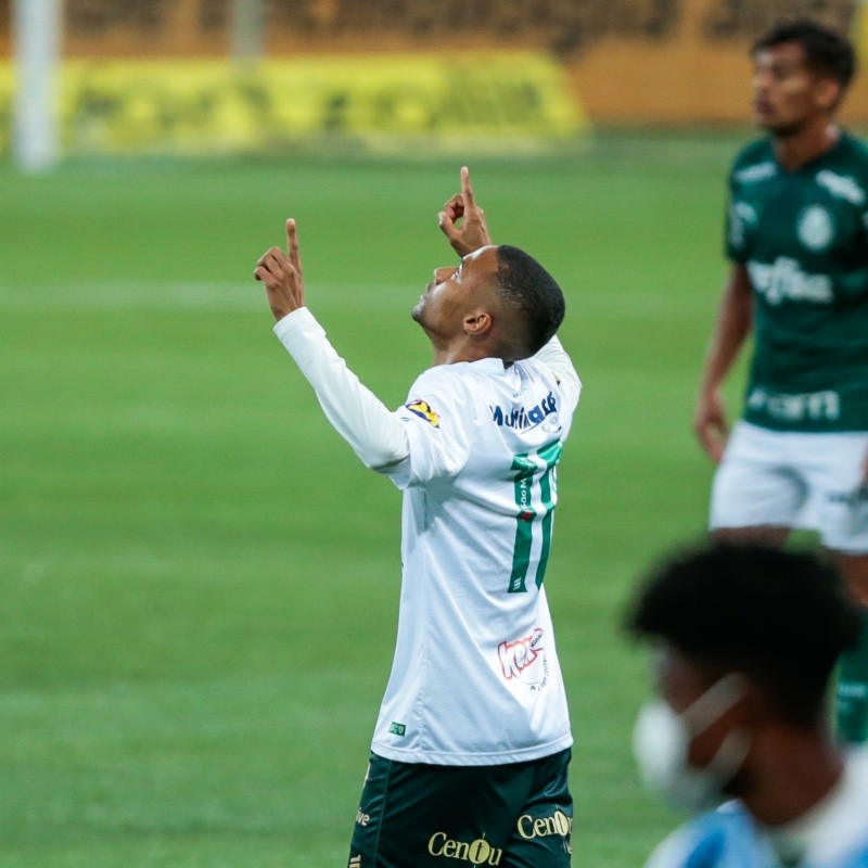 Ademir afirma interesse do Palmeiras e revela o motivo da negociação não ter se concretizado: “Não chegou como gostaria”