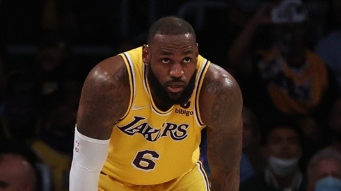 LeBron James se volvió a lesionar en Lakers