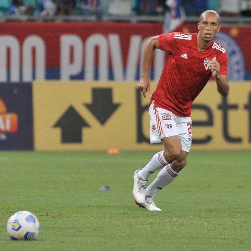 Miranda lamenta chances perdidas pelo São Paulo e ressalta bom desempenho do Bahia