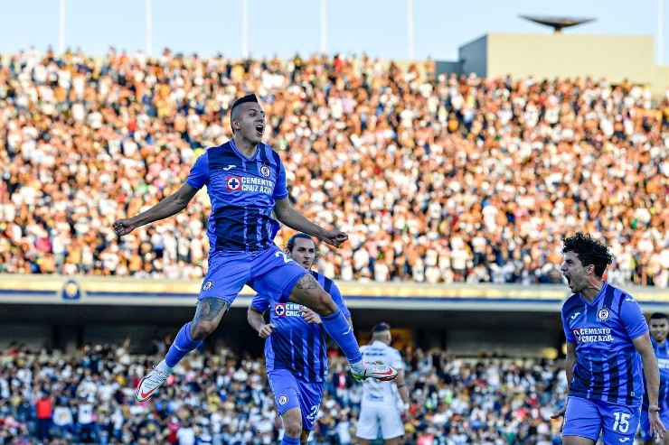 Roberto Alvarado en Cruz Azul