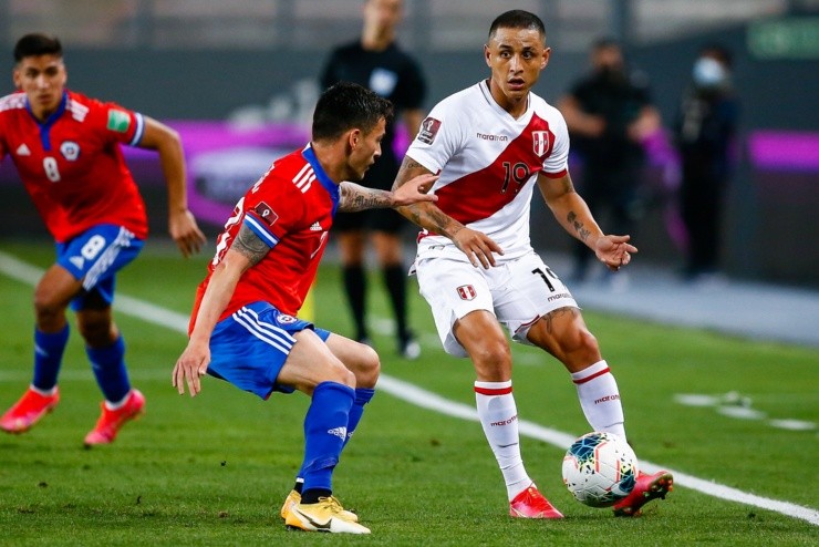 Charles Aránguiz Selección Chilena Paraguay Ecuador