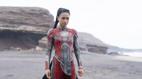 Lauren Ridloff vive Makkari, primeira heroína surda da Marvel