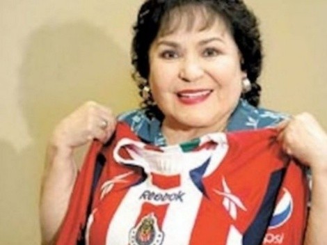 Hospitalizan de emergencia a Carmen Salinas, la fan número uno de Chivas