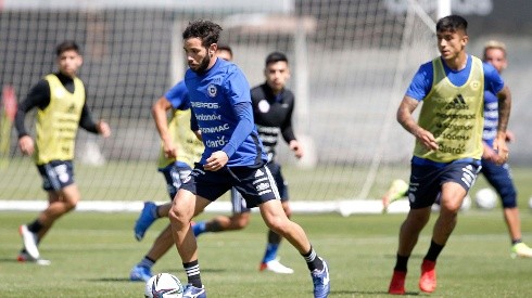 Eugenio Mena se sintió bien en su regreso a la Selección Chilena tras superar un desgarro