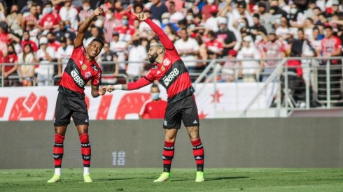 Guilherme Drovas/AGIF - Bruno Henrique e Gabigol, marcaram neste fim de semana na goleada contra o São Paulo