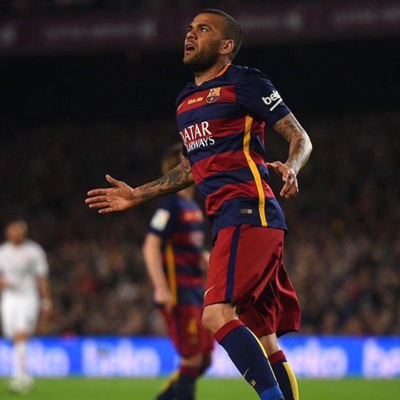 Se confirma el nuevo dorsal de Dani Alves: toma el número de otra leyenda