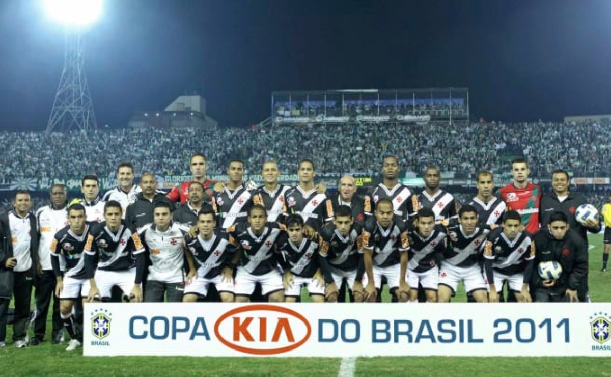 Campeão da Copa do Brasil 2011, Rômulo acerta retorno ao Vasco