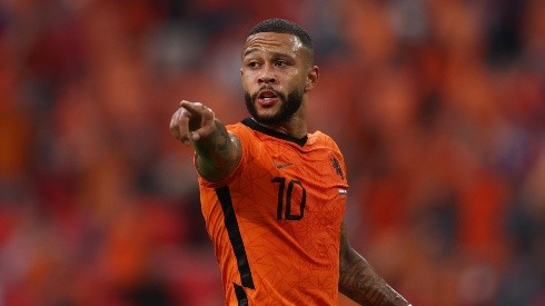 Memphis Depay guía a Países Bajos hacia Qatar 2022.