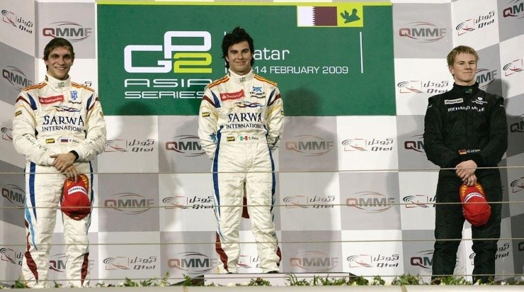 Checo, en la cima del podio de Losail. (Getty)