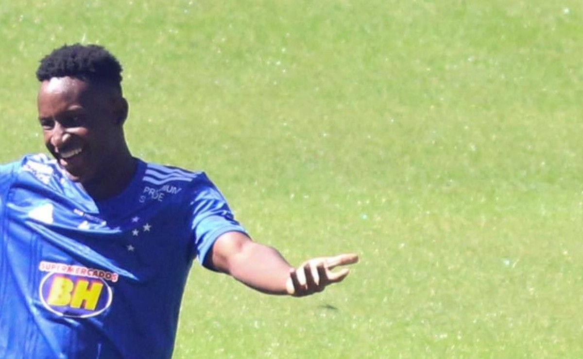 Em post, Iván Angulo se despede do Cruzeiro: 'Fiz questão de jogar
