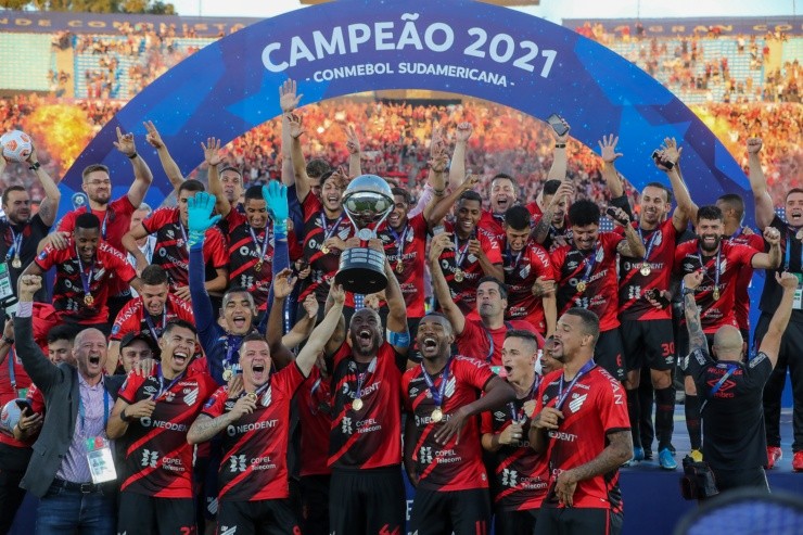 FocoUy/AGIF - Athletico Paranaense é o campeão da Sul-Americana 2021.