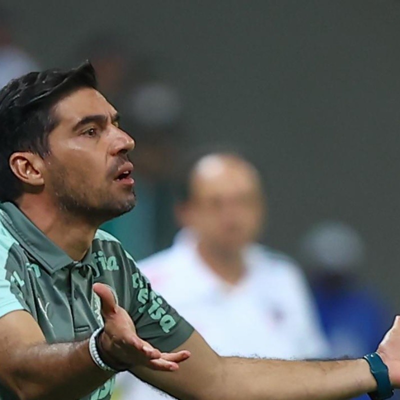 Auxiliar de Abel Ferreira reclama da arbitragem em jogo contra o Galo