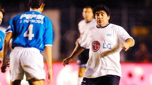 Diego Maradona frente a frente ante Juan Reynoso.