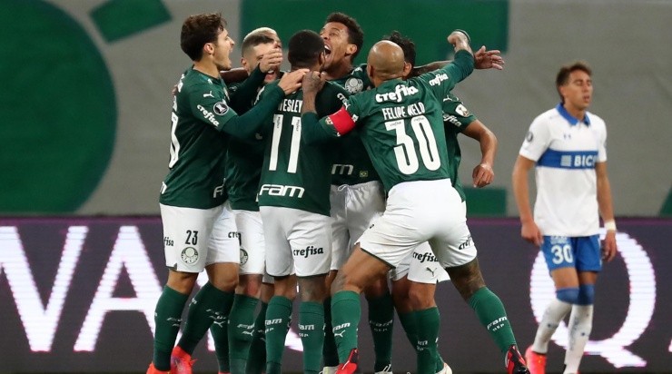 Jogadores do Palmeiras comemoram gol pela Libertadores (Foto: Getty Images)