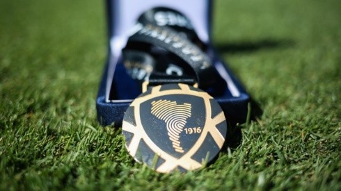 La medalla de la Copa Libertadores está lista para el ganador: ¿Será Flamengo o Palmeiras?