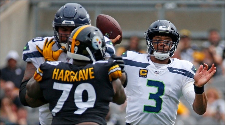 Russell Wilson playing vs. Steelers - Getty Images