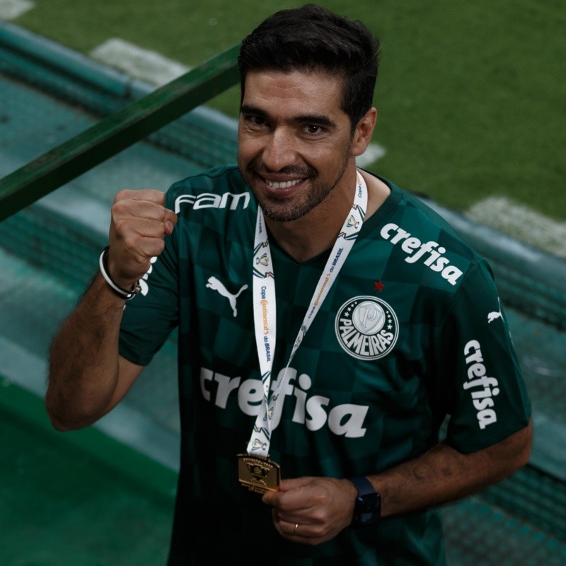 Abel Ferreira  faz R$ 400 milhões se tornarem assunto no Palmeiras