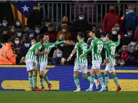 Betis sorprende al Camp Nou: Juanmi sentencia a un ciclotímico Barcelona