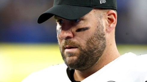 Quarterback Ben Roethlisberger of Pittsburgh Steelers at the game vs Los Angeles Chargers on November 21
