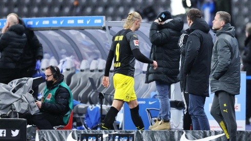 Erling Haaland se va luego de una derrota del Borussia Dortmund.