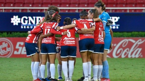 Chivas Femenil en un partido del Apertura 2021
