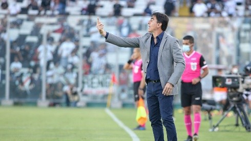 Gustavo Quinteros espera por los refuerzos antes de iniciar la temporada