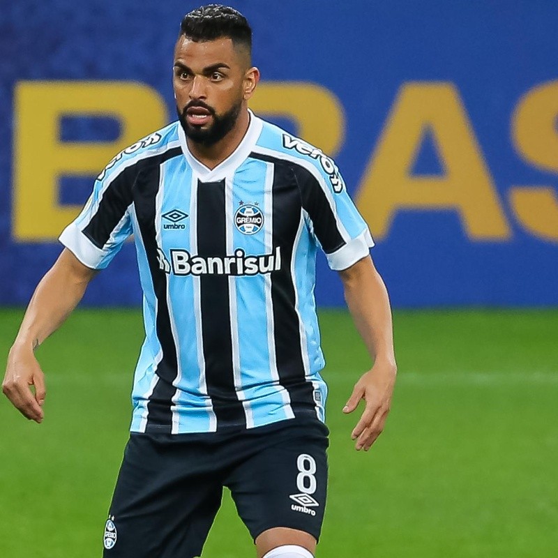 Situações de Maicon e mais um ex-Grêmio são atualizadas no Sport