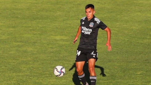 Vicente Pizarro habría llegado a acuerdo y seguiría en Colo Colo.
