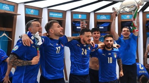 Jugadores de la selección italiana luego de ganar la Euro.