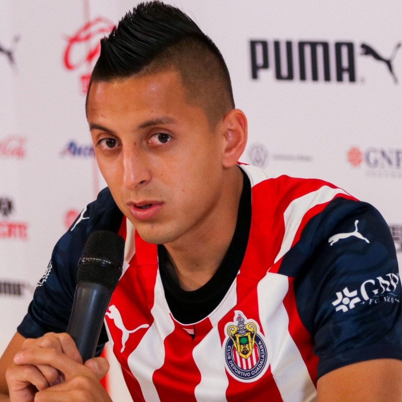 ‘Piojo’ Alvarado y su desafortunada declaración sobre leyenda de Chivas