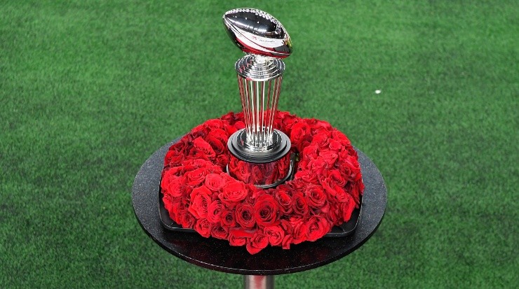 The Leishman Trophy awaits for the winner of the Rose Bowl. (Alika Jenner/Getty Images)