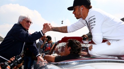 Bernie Ecclestone con Lewis Hamilton en 2015.