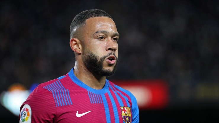 Memphis Depay quitó a Barcelona de sus redes.