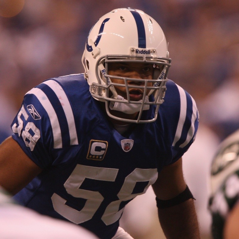 Ex-Colts LB Gary Brackett Auctioning SB XLI Ring After Declaring Bankruptcy