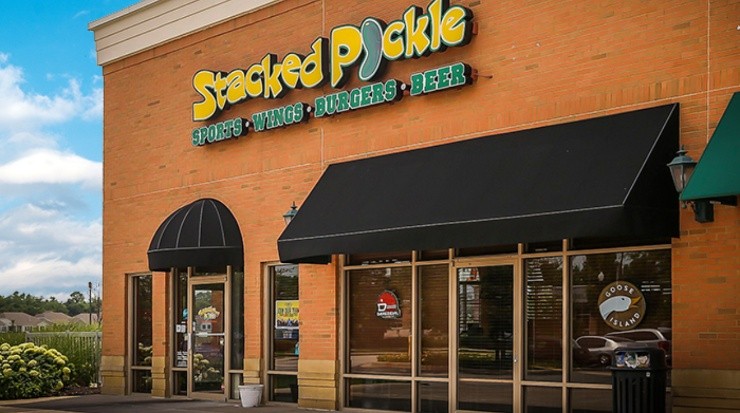 Stacked Pickle, Restaurant, Gary Brackett, NFL