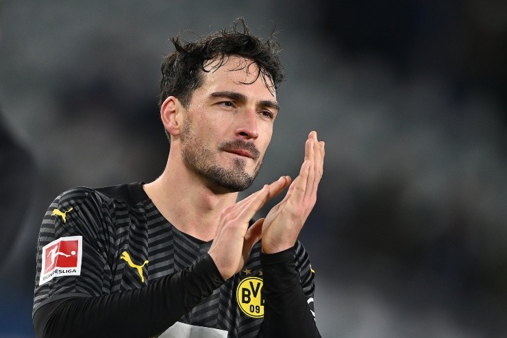 Mats Hummels, idéntico a Oswaldo Alanís