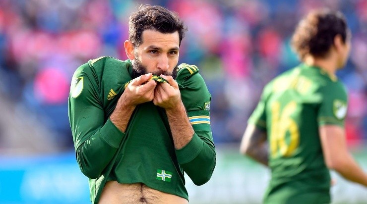 Diego Valeri kissing the Timbers crest (Photo by Quinn Harris/Icon Sportswire via Getty Images)