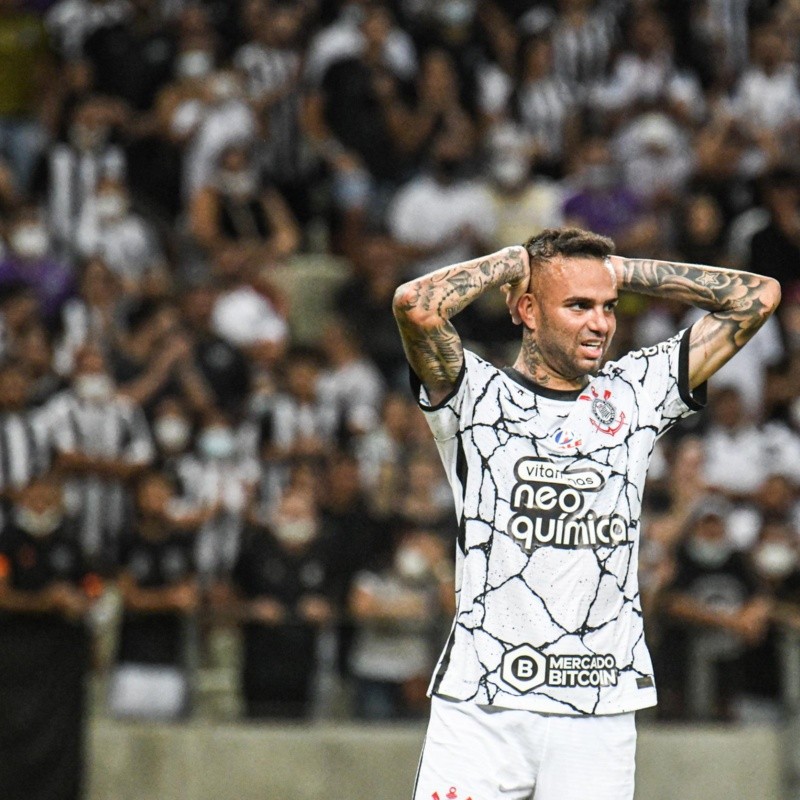 Botafogo procura Corinthians para contratar Luan