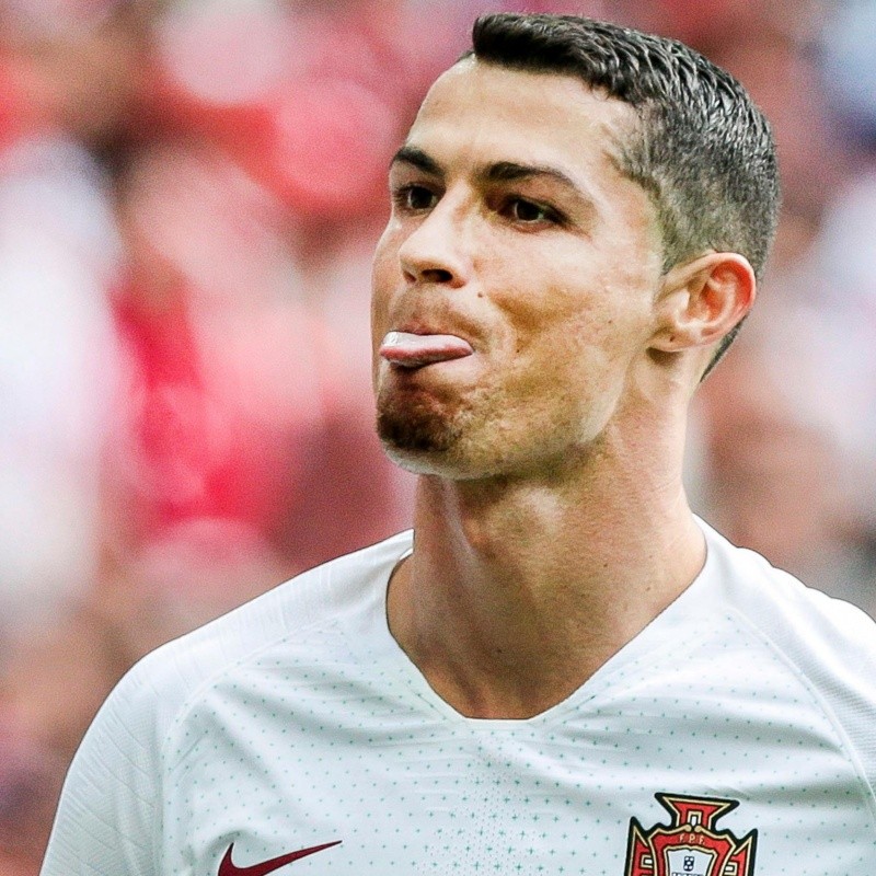 Jornal diz que Cristiano Ronaldo, portugueses e brasileiros fazem ‘panela’ e dividem vestiário no Manchester United