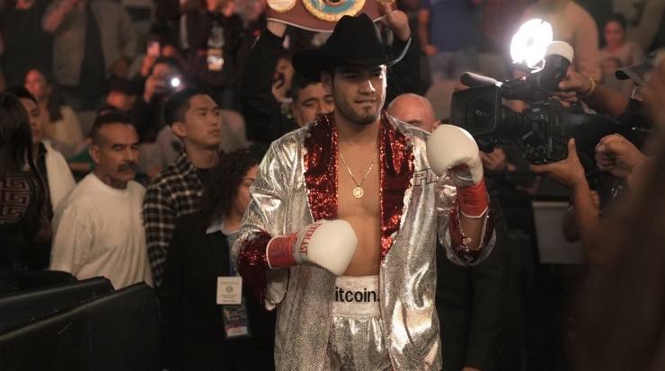 Gilberto Ramirez, Zurdo, Boxing