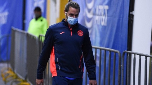 Santi Giménez regresó a Cruz Azul tras contagiarse de coronavirus.