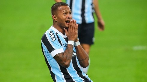 Foto: Pedro H. Tesch/AGIF - Léo Pereira não faz parte dos planos do Grêmio e deixou o Tricolor