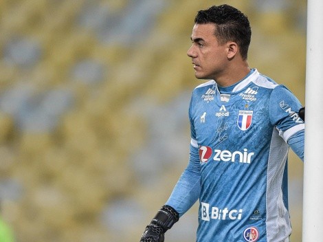 Marcelo Paz abre o jogo e expõe situação de Felipe Alves para 2022; goleiro foi titular absoluto até ano passado