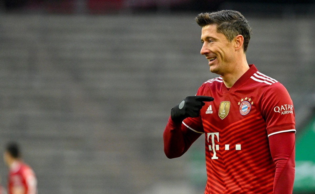 Lewandowski termina como artilheiro da Bundesliga com 35 gols