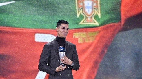 Cristiano Ronaldo recibe un premio especial en The Best.