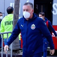 ¿Ricardo Peláez piensa renunciar a Chivas?